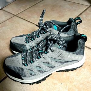 Columbia crest wood hiking boots